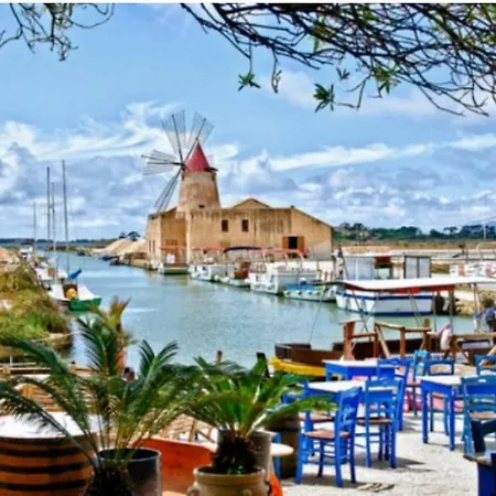 Be Mediterraneo, In Centro Sul Mare - In The Center Front - 80 Mq * Trapani