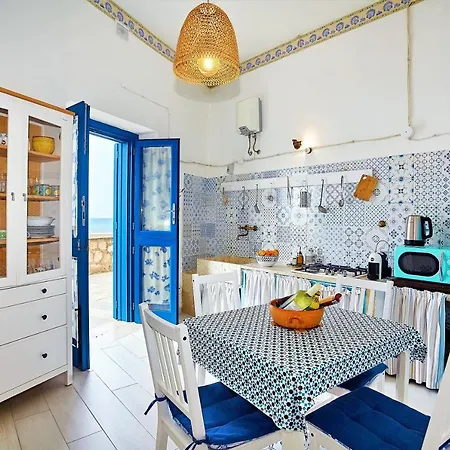 아파트 Be Mediterraneo, In Centro Sul Mare - In The Center Front - 80 Mq *